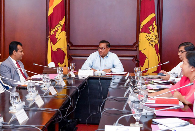 ඉදිරි සංචාරක සමය ඉලක්ක කර ගනිමින් සංචාරකයන්ගේ පහසුකම් නැංවීමට වැඩසටහන් රැසක්. - 15.10.2025