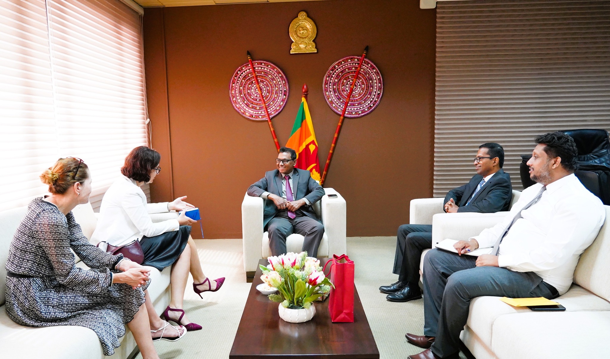 රුමේනියා තානාපති හා අමාත්‍ය උපාලි පන්නිලගේ අතර හමුවක්. - 10.02.2026