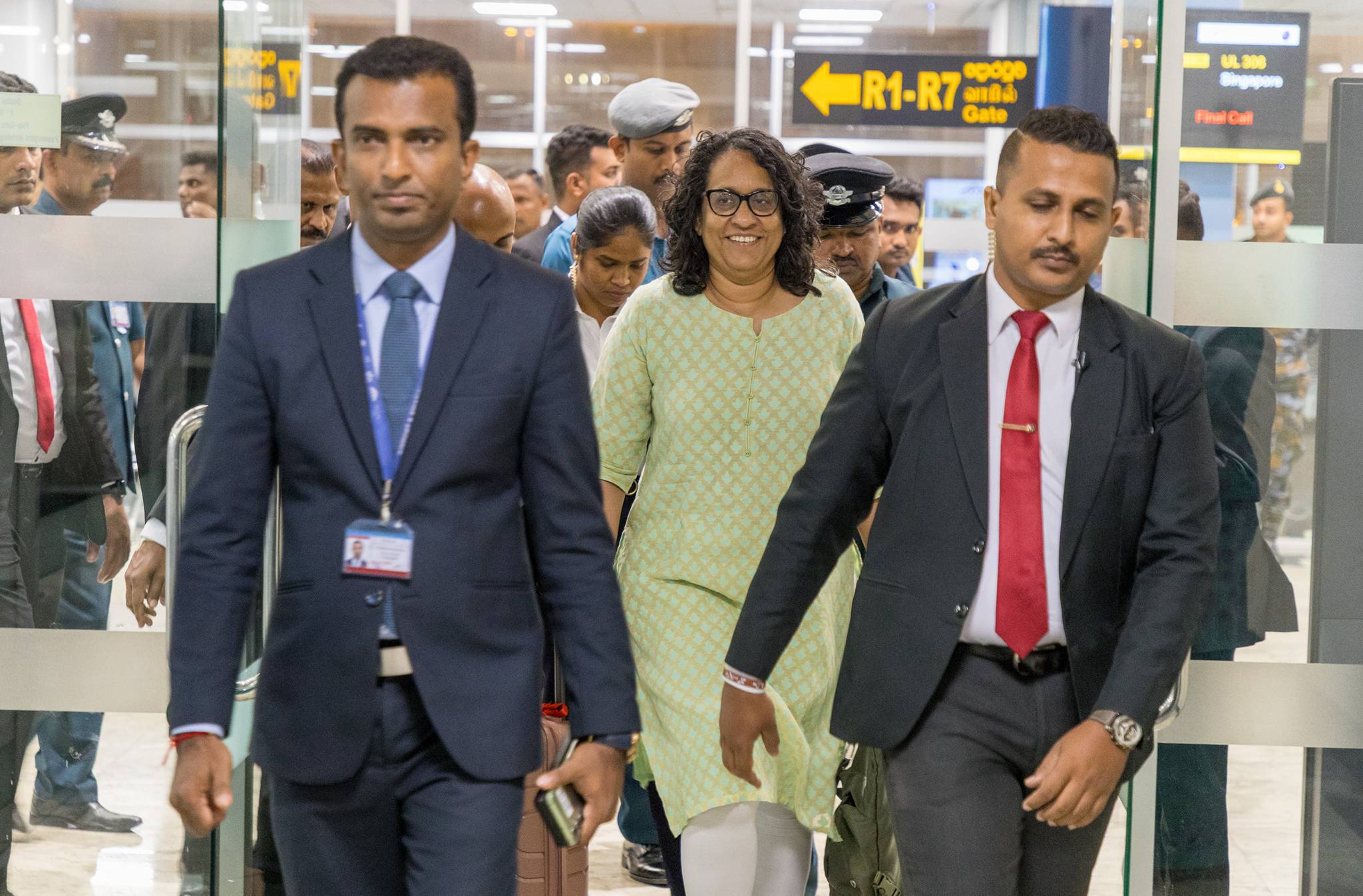 අග්‍රාමාත්‍යවරිය දිවයිනෙන් පිටත්ව යයි. - 09.03.2026