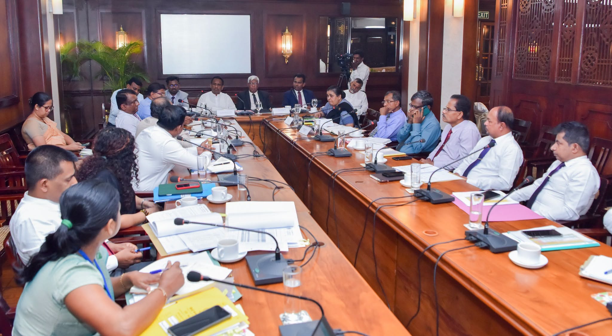 දිට්වා ආපදාවෙන් හානි වූ ඌව යටිතල පහසුකම් යථාවත් කිරීමට විශේෂ සැලැස්මක්. - 12.07.2026