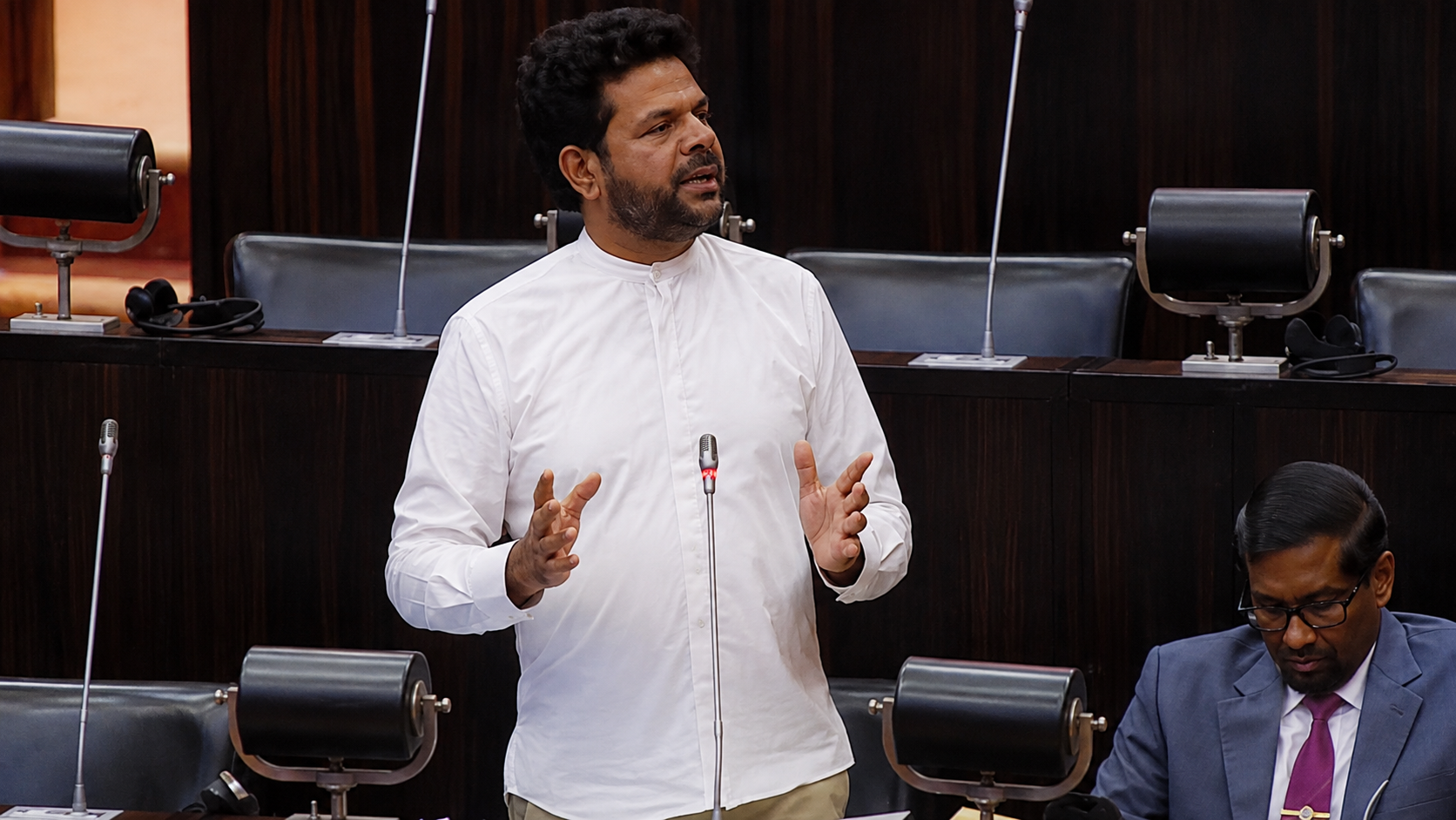 ''මිල්කෝ ණය බරින් ගොඩගත්තා.'' - අමාත්ය නාමල් කරුණාරත්න - 07.08.2026