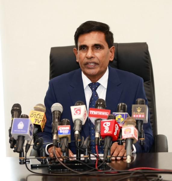 බන්ධනාගාර රැඳවියන්ගෙන් 70%කට මත්ද්රව්ය චෝදනා - අමාත්ය ආනන්ද විජේපාල - 07.09.2026